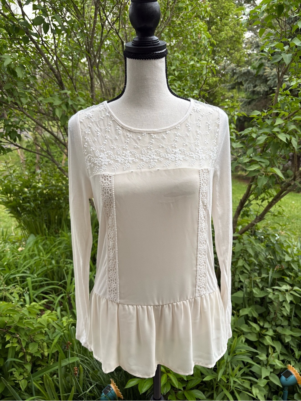 60% Cotton 40% lace  LC Lauren Conrad Ivory Lace-Yoke Long Sleeve Peplum Top